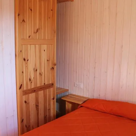 مكان تخييم Camping Raco بينايدورم